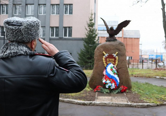 В Иванове почтили память погибших стражей правопорядка